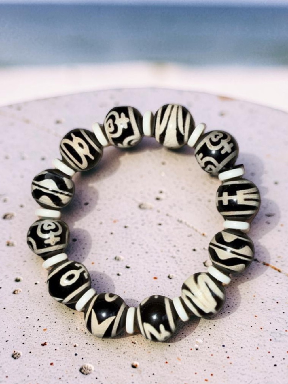 14mm Tibetan Agate bracelet 🖤